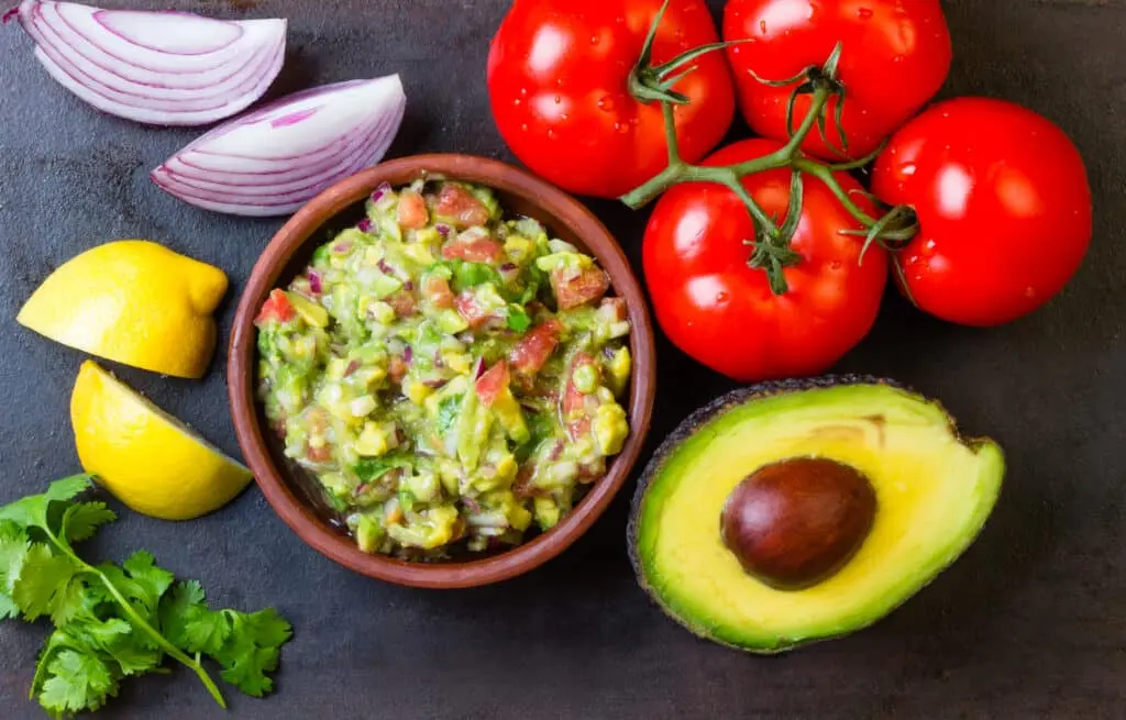 4-ingredient guacamole recipe